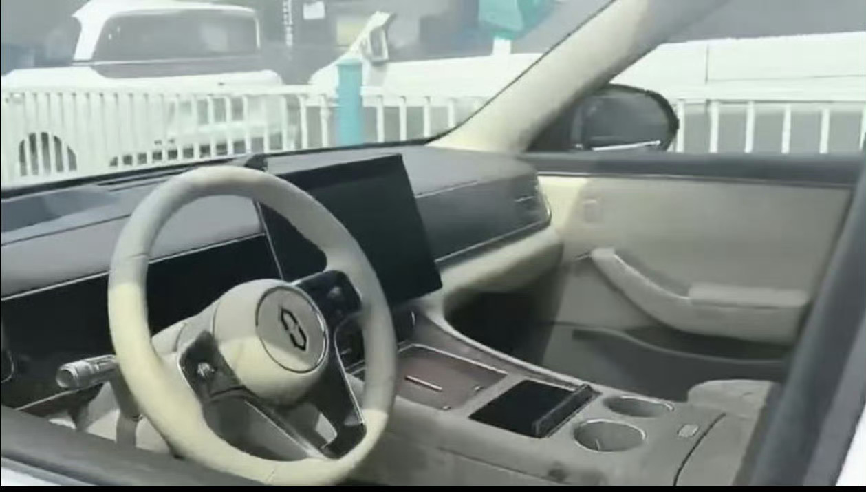 问界M7新内饰，感觉怎么样？更喜欢M8和M9的风格还是M7的？ ​​​