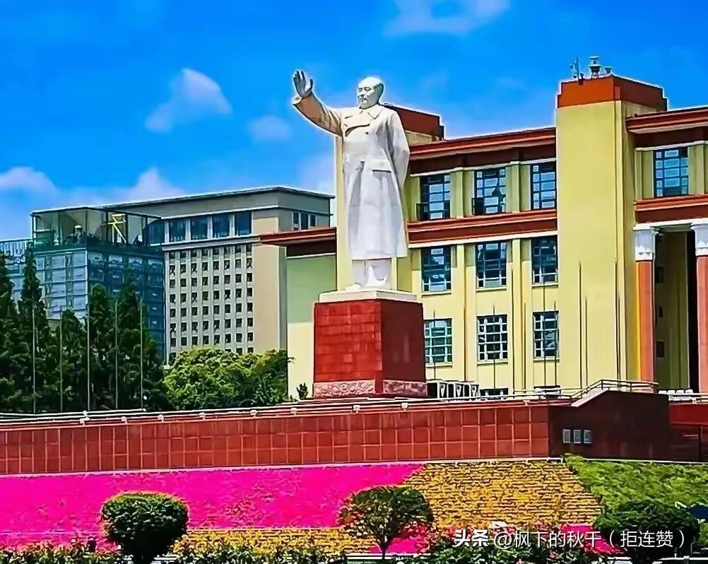 又一窝贪官落马，毛主席预言真的太准了！
 
最近，网络上又传出一窝大贪官落马的消