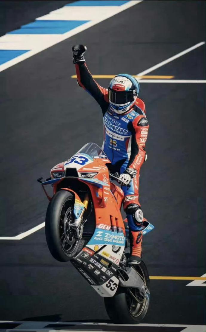 荣耀与张雪机车官宣合作荣耀张雪机车战略合作 关总回归荣耀，出手即王炸！看到荣耀和