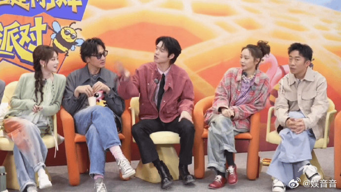 付航艾特魏大勋一顿彩虹屁输出 被人认认真真夸一顿真的太幸福了🥹 付航不重样赞美