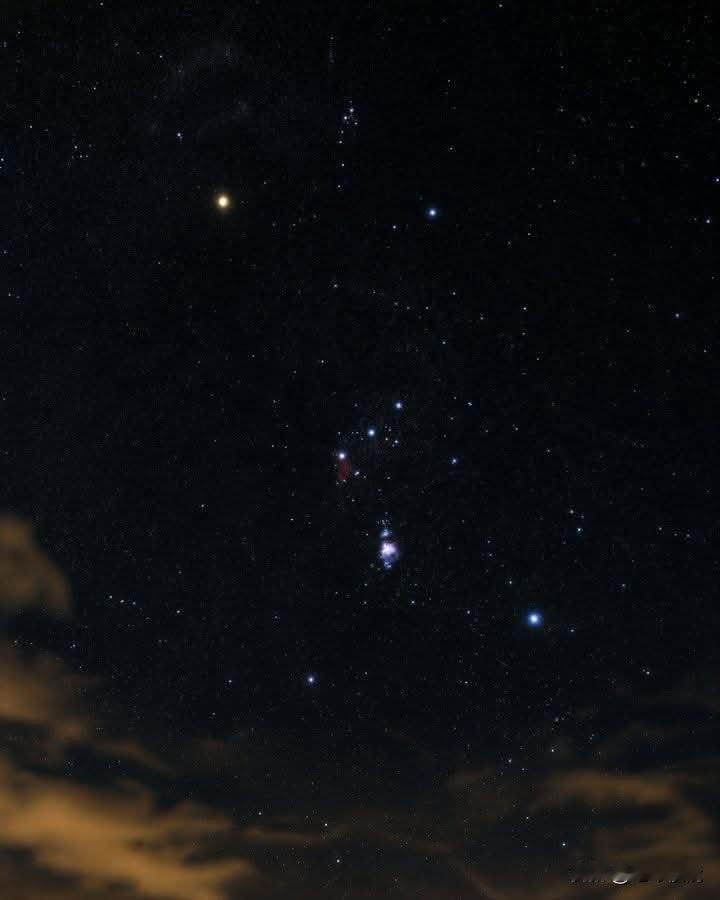 凝视这个数字：3,200,000,000。
这仅仅是我们银河系中行星数量的保守缩
