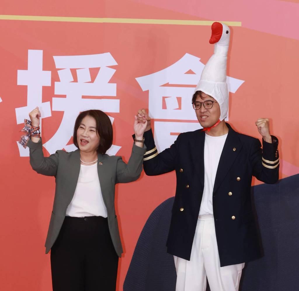市民大道成“伯洋危墙”？蒋办狠酸：桥下打造热闹廊道南北就缝合
民进党台北市长参选