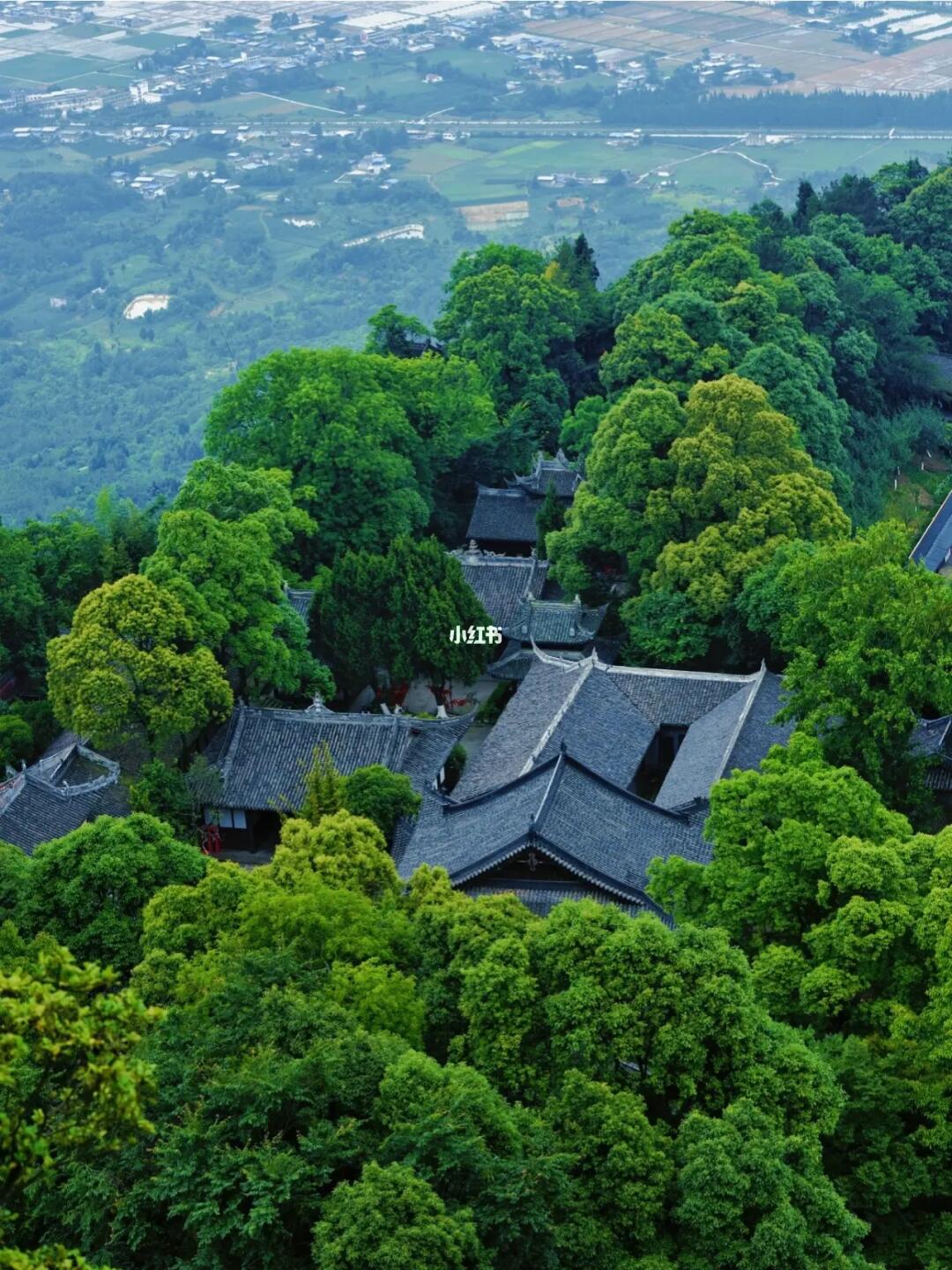 每周一山｜四川深山悬崖藏宋代古寺庙🏯