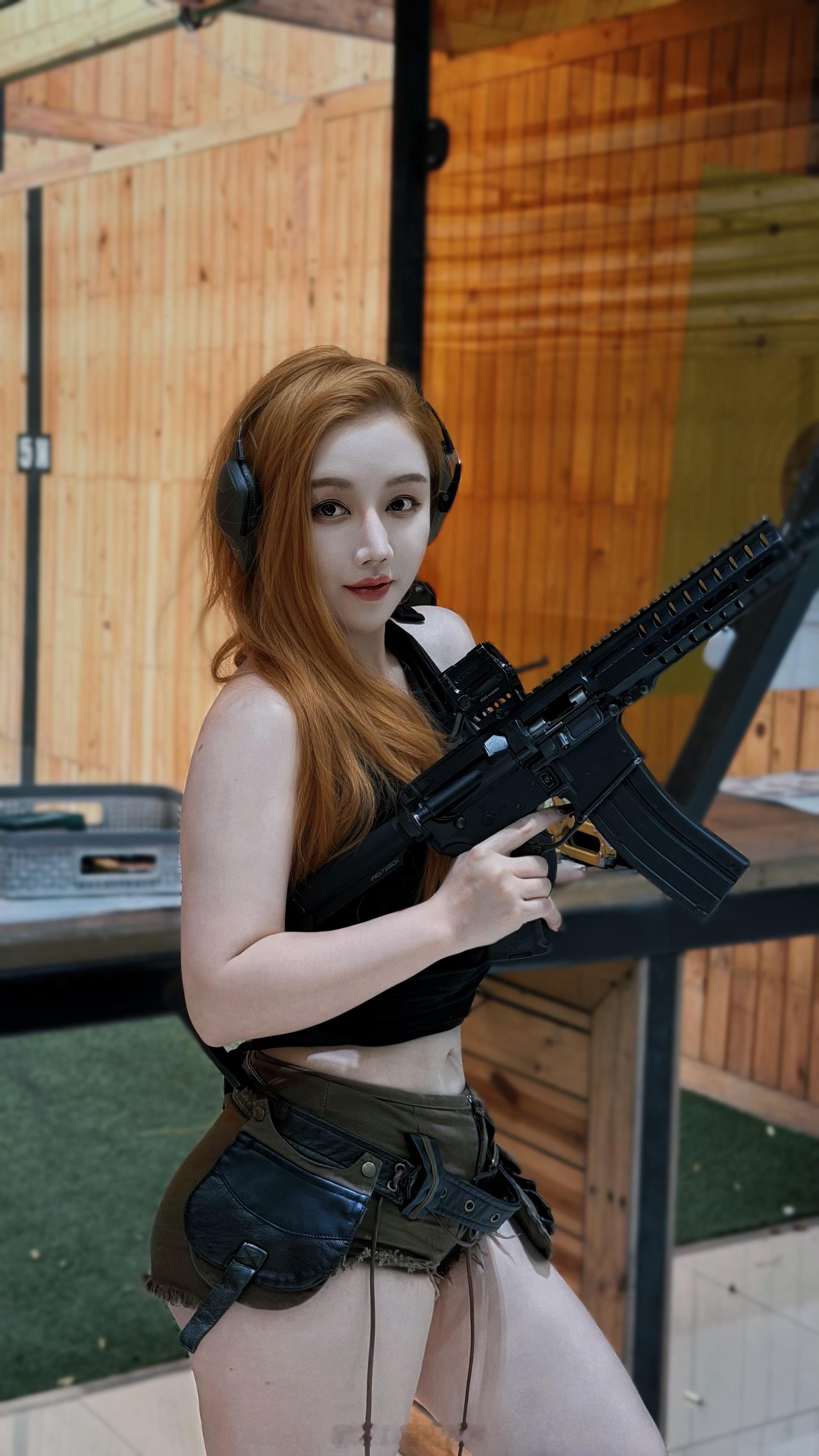 第一次玩真枪🙊射得准吗？ 泰国·芭堤雅