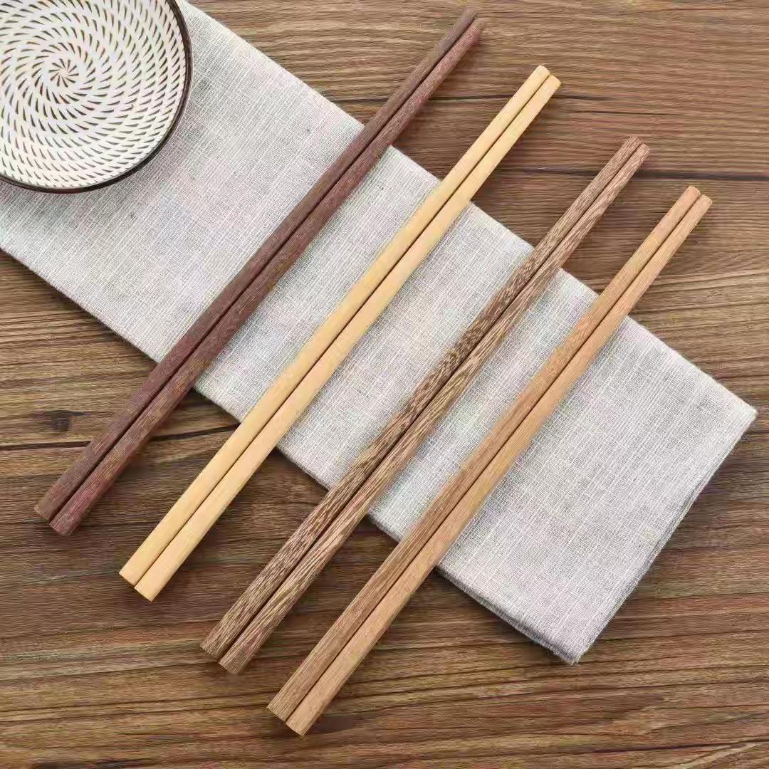 筷子和刀叉哪个更先进？
给大家举个例子就明白了，以前，欧美人生产高科技的东西，我