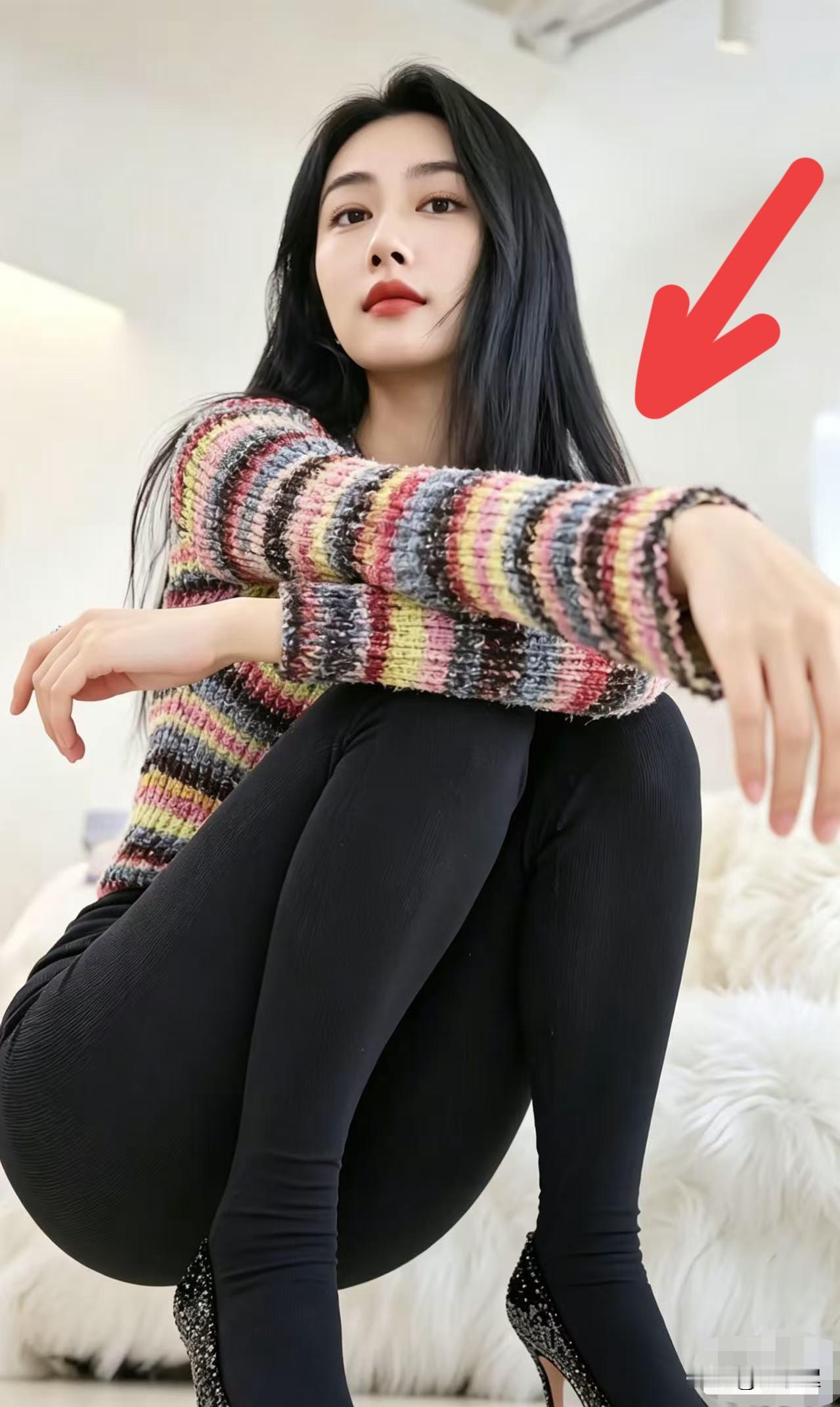 “美人蹲”简直绝了！这位单身小姐姐气质迷人，怎么可能还在静待良缘？

瞧，每一处