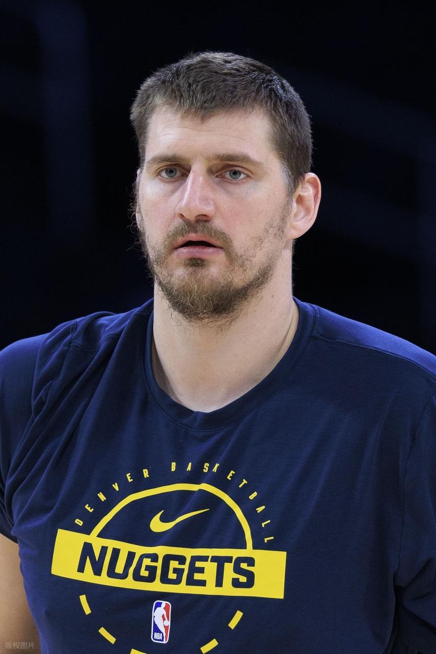 湖人半场打花掘金！东契奇准三双16分6篮板8助攻，带领湖人队4人得分上双，詹姆斯