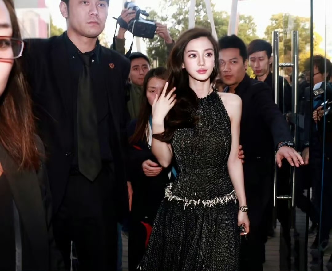 【Angelababy】人群中你最亮眼 ​​​