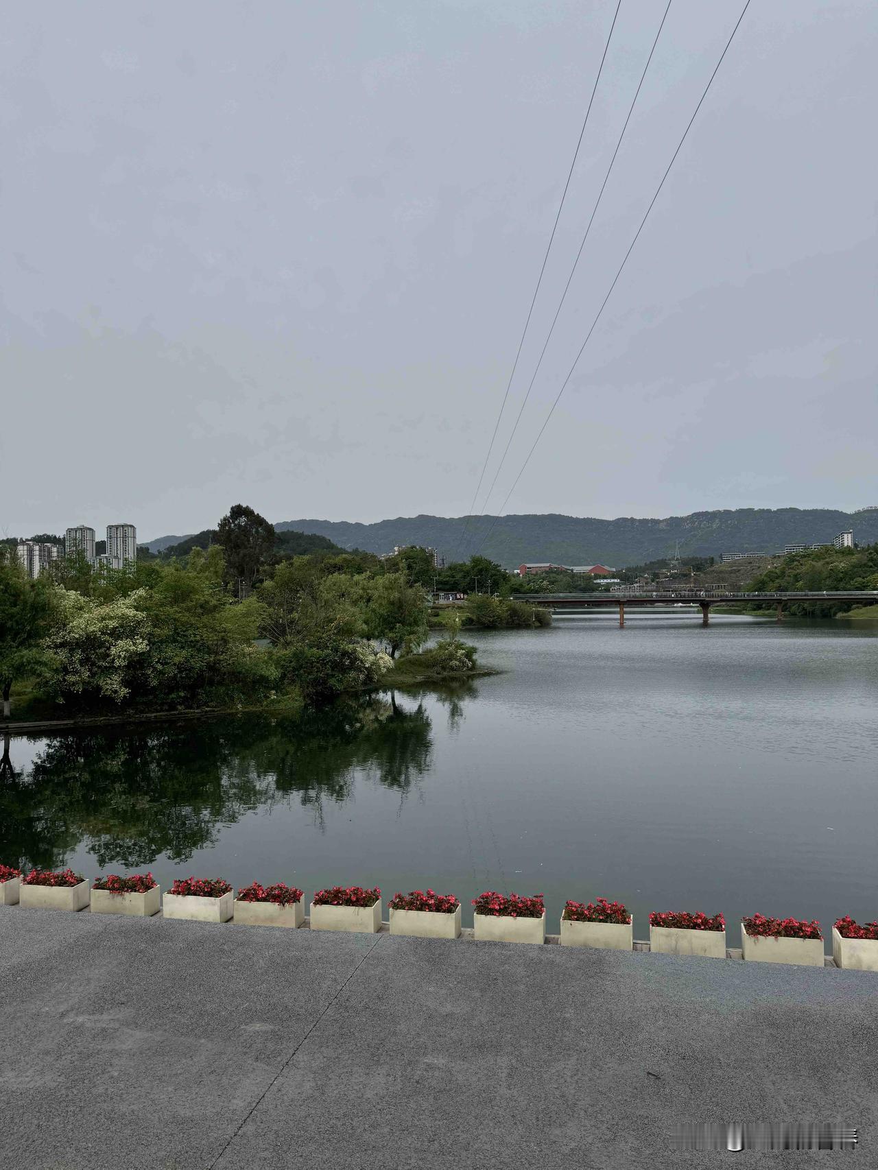 没领证，也没共同生活：这种情况最接近“订婚后就分手”，基本可以要求全额返还。
