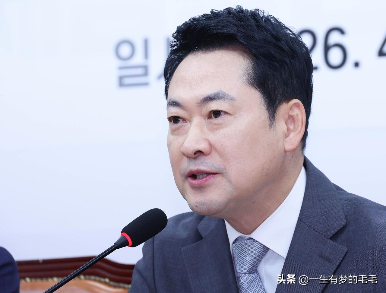 25日，韩国国民力量党党首张东赫针对三星、SK海力士计划在湖南地区（民主党根据地