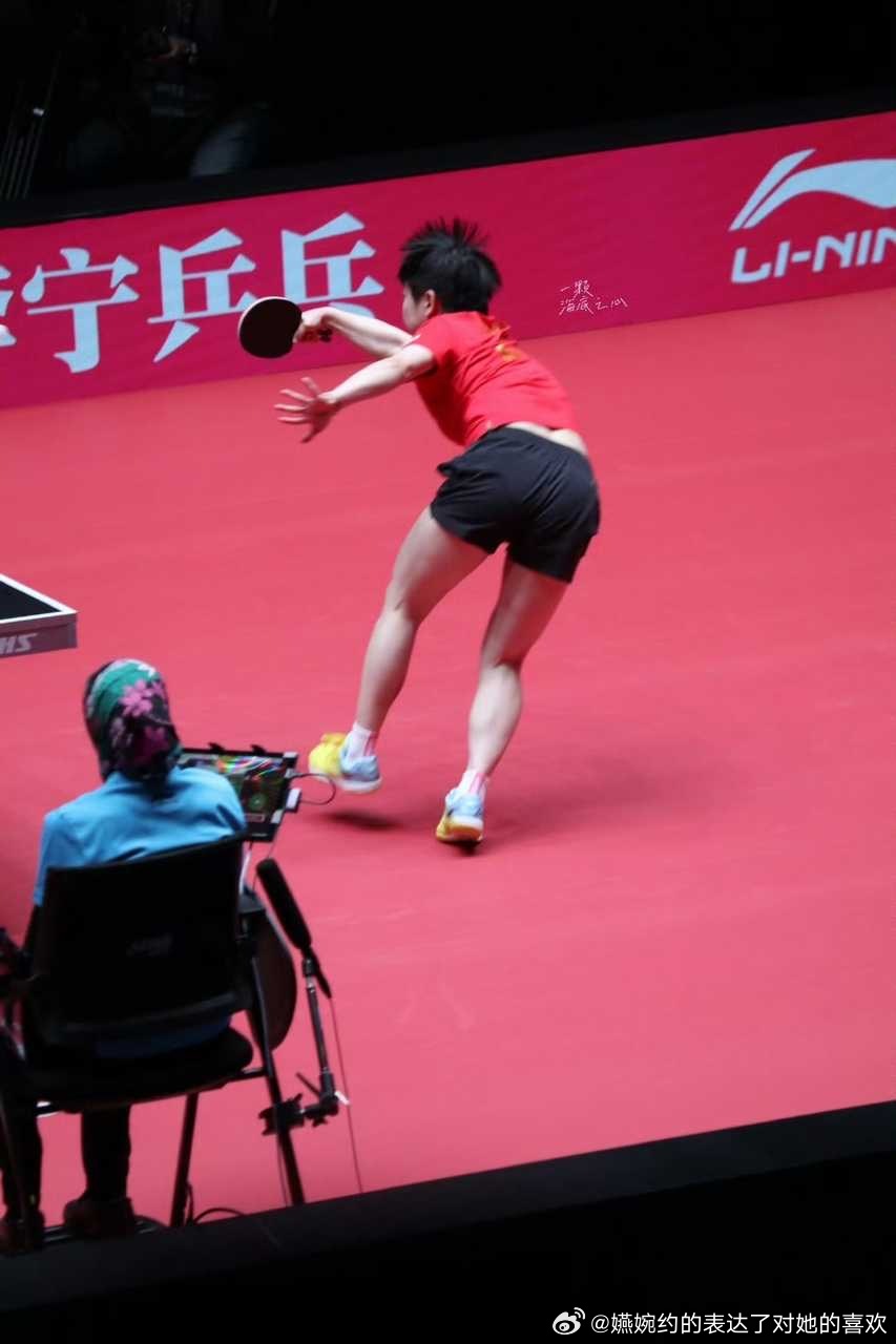 特别震撼特别完美的腿部线条孙颖莎