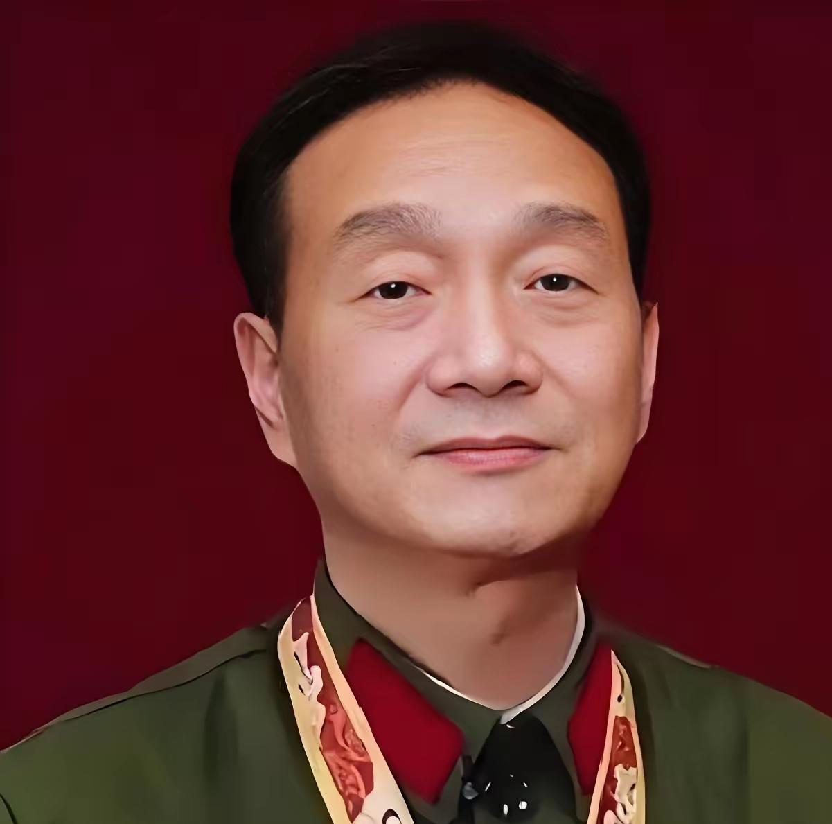 1979 年，一个入伍 52 天的炊事班新兵，连炸越军 3 个碉堡，师长拍桌子：