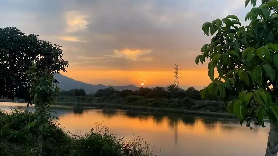 2025年5月1日，日出时美景图！