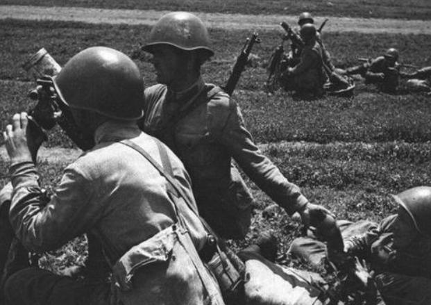 俄媒这样说：中国，一旦真被拖进战争，最开始围上来的国家只会多不会少；可只要第一轮