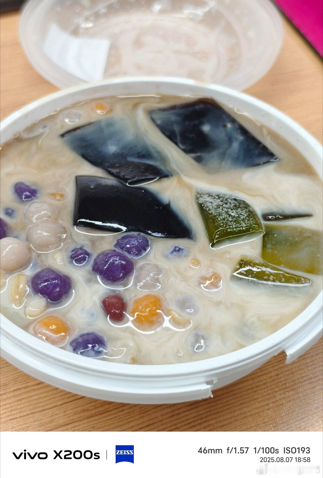 果茶 含糖量果茶你敢耍老子？每次想喝清爽的都点果茶没想到反而更甜？？喝个奶茶都得