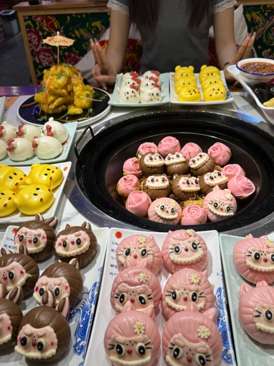 西安首家！！吃到了Labubu小锅烀饼！！！