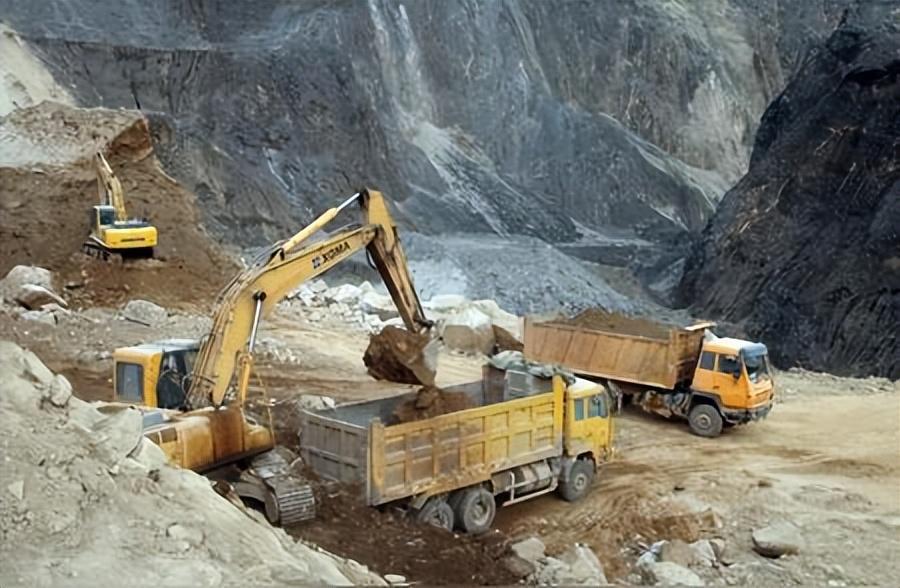稀土是17种金属元素的统称，它在现代工业里扮演着关键角色，很多高端制造环节都离不