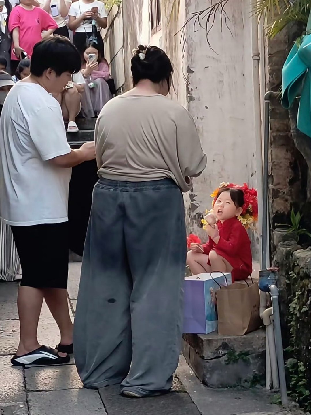 瑶一瑶妈妈回应被吐槽身材健康就好，身材不该被恶意评判，拒绝容貌苛责，善意待人