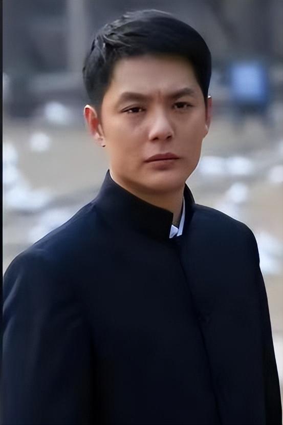 “我可以净身出户，但我说的要求你必须做到！”2017年，傅程鹏向陪伴21年的发妻