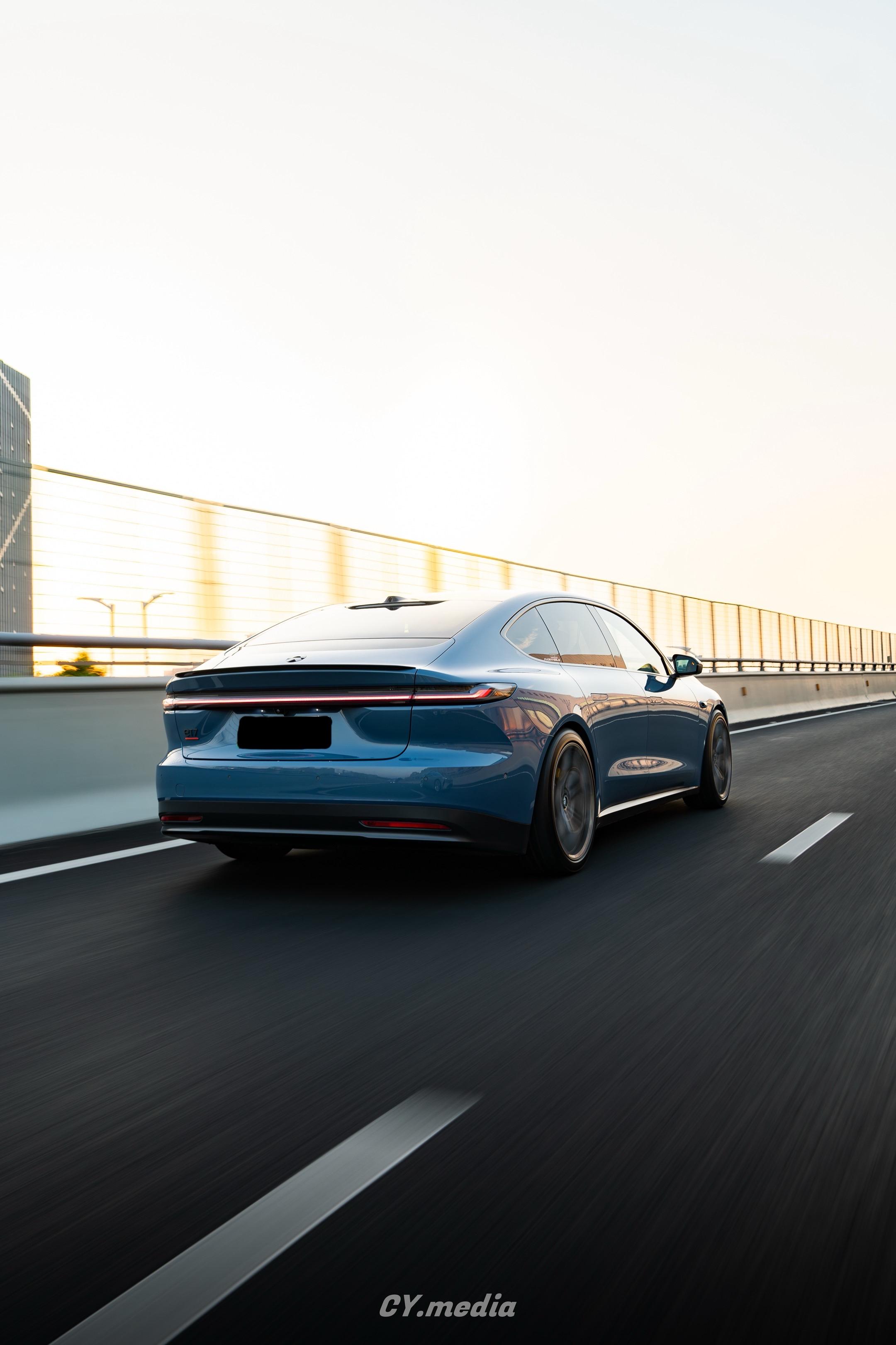 想看看你们的车屁股