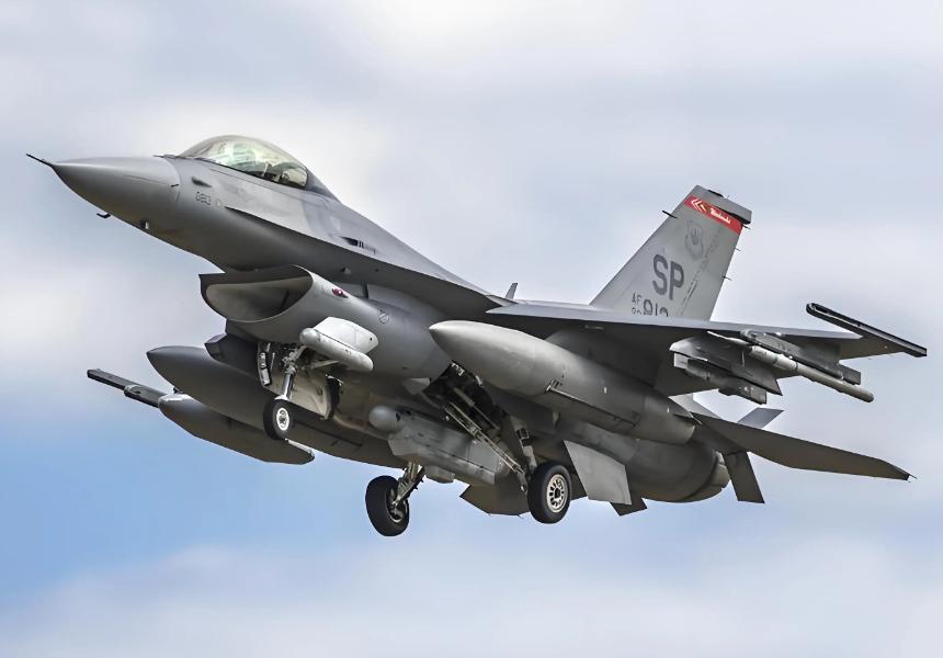 歼-16在埃及直接对上“阵风”，F-16却没有出现在公开对抗中：真正的看点不是谁
