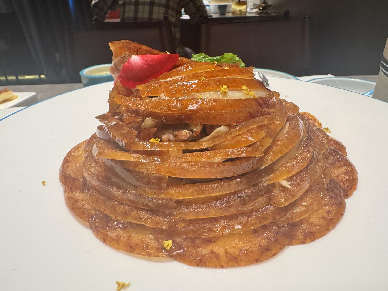 你在饭店吃饭喜欢办卡吗？今天在外面吃饭我和我老公争论了半天，关于办卡划不划算的事