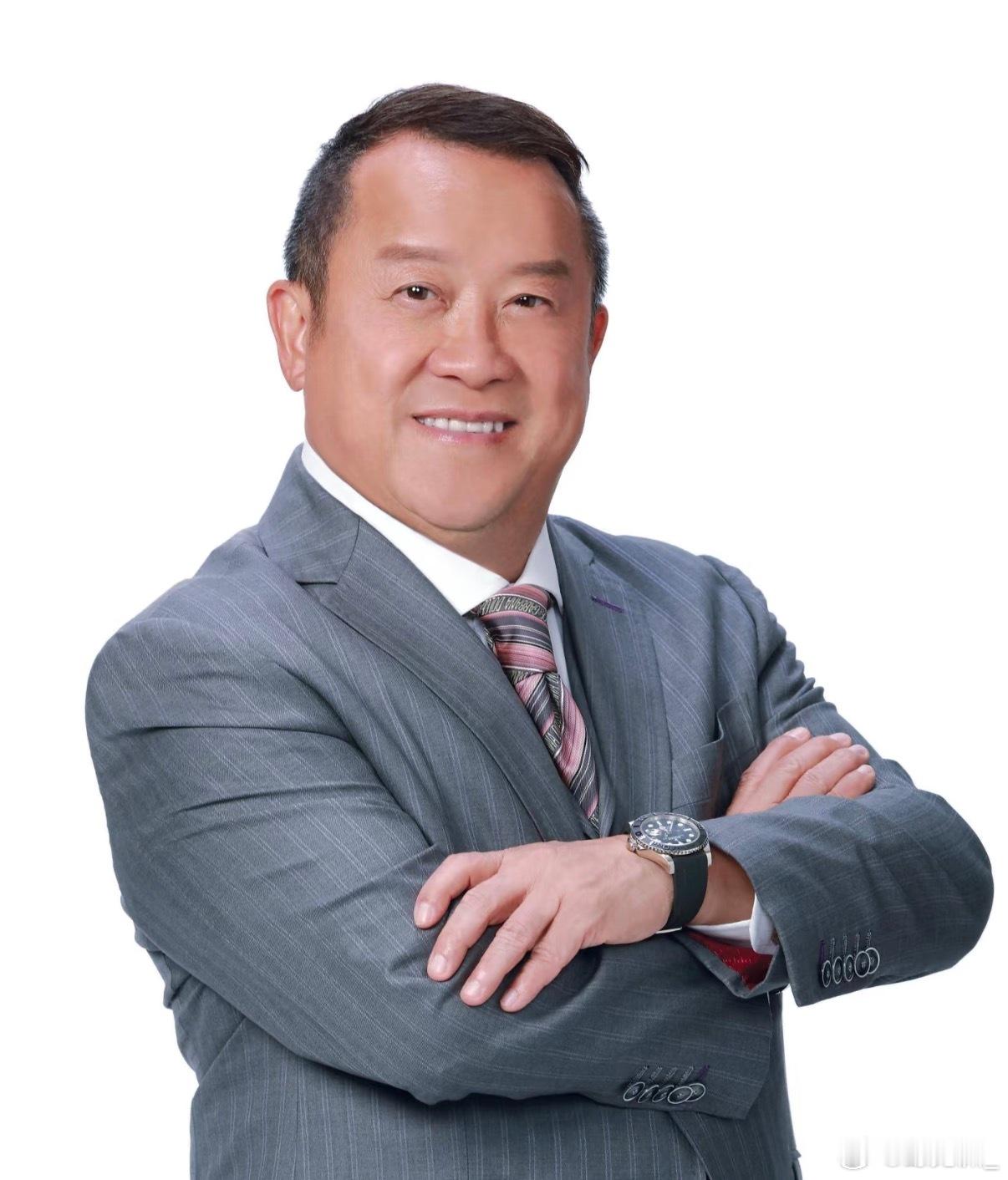 百人相亲是恋综还是群面最喜欢这种无剧本的真实恋综了，曾志伟新综艺不搞刻意煽情和人