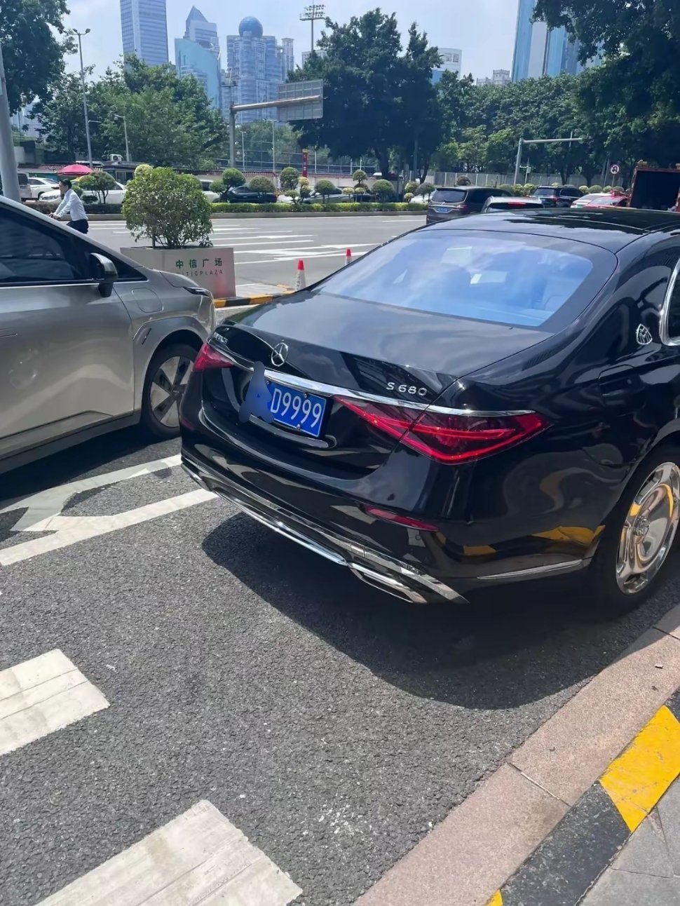 年薪50w能不能贷款买这车？ ​​​