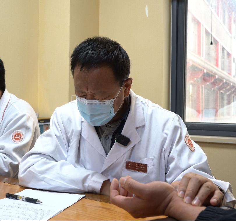 脾胃医生的忠告：各位患者，不要再四处求医问药看萎缩性胃炎了，看萎缩性胃...