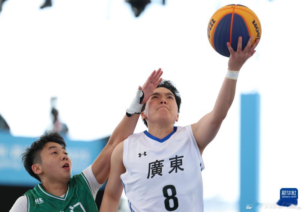 【全运会三人女篮第一日综述：四川取连胜 湖北险胜北京】今日，第十五届全国运动会三