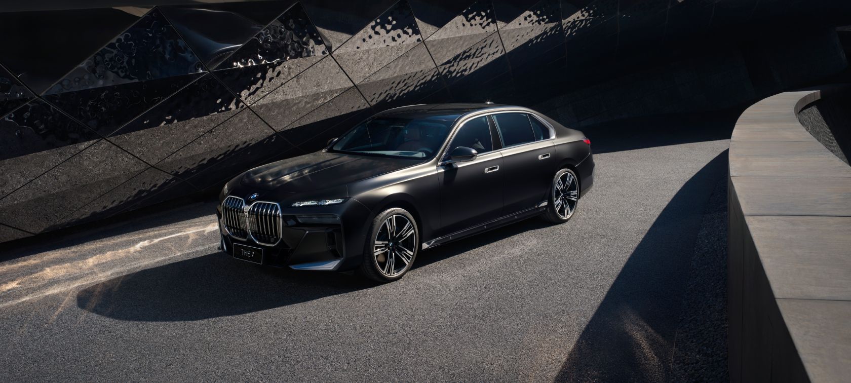 宝马7系降价约27万刚看了一圈没看到有这个价格啊真想用这个价格买到 要么分期 要