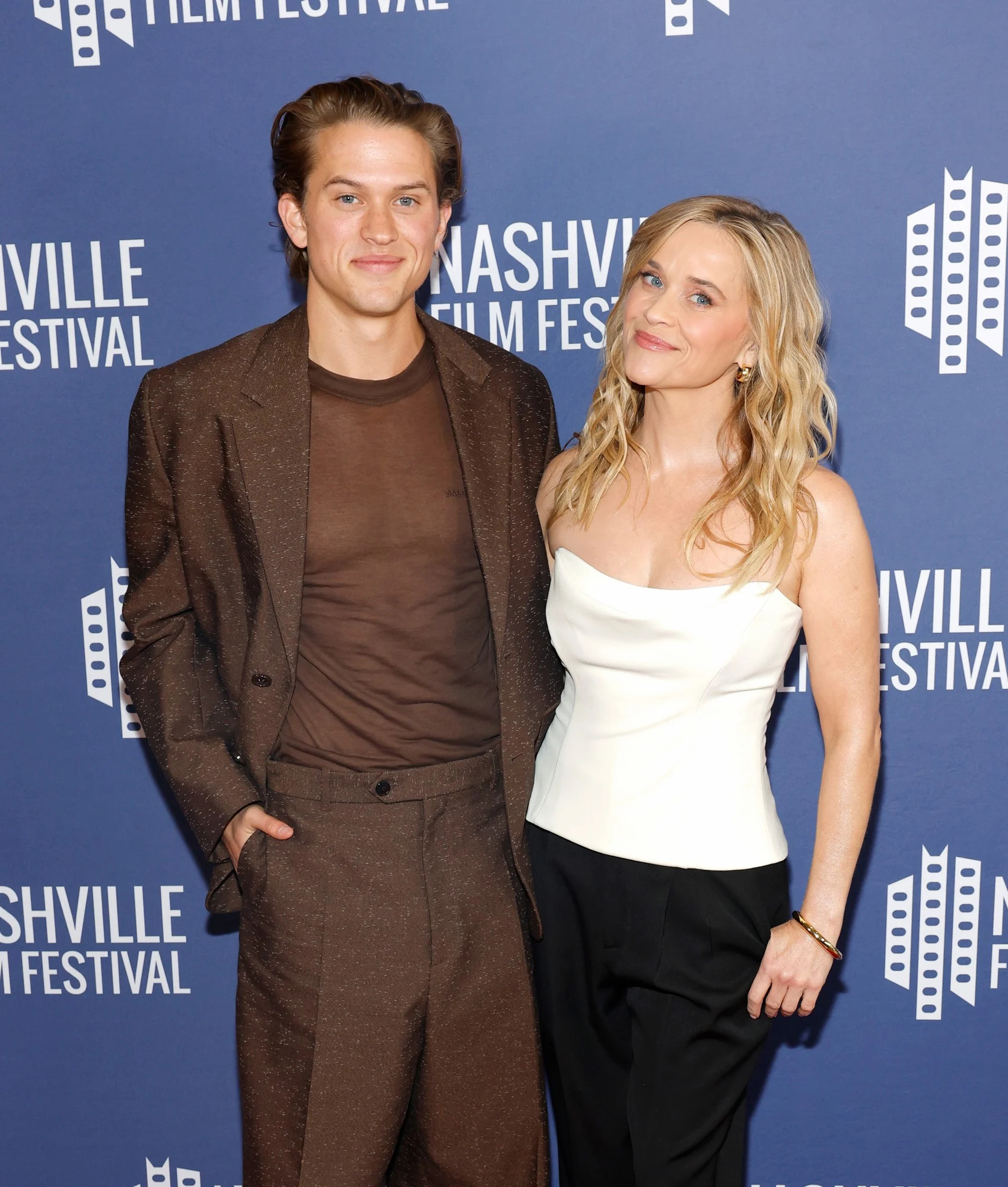 Reese Witherspoon和母亲Betty，儿子Deacon Phill