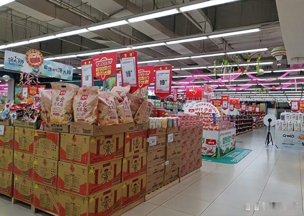 大批老牌超市突然倒闭！看懂背后真相，才懂商业彻底变天了
 
最近很多人发现，家门
