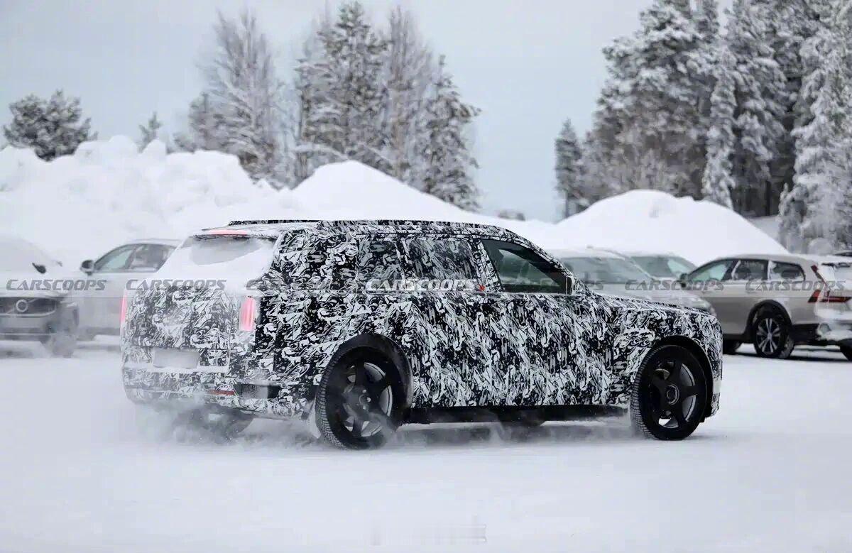 传说中的“电动库里南”测试车曝光，劳斯莱斯的第二款纯电车型