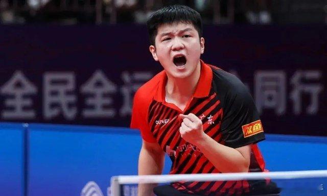 11月16日，第十五届全运会乒乓球男单决赛落下帷幕，国乒领军人物樊振东在与新生代