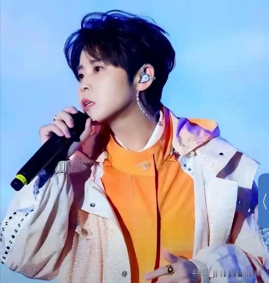 《乘风破浪2026》是女性的花海，由于王蒙的加入我会去追逐关注。
  短道速滑的