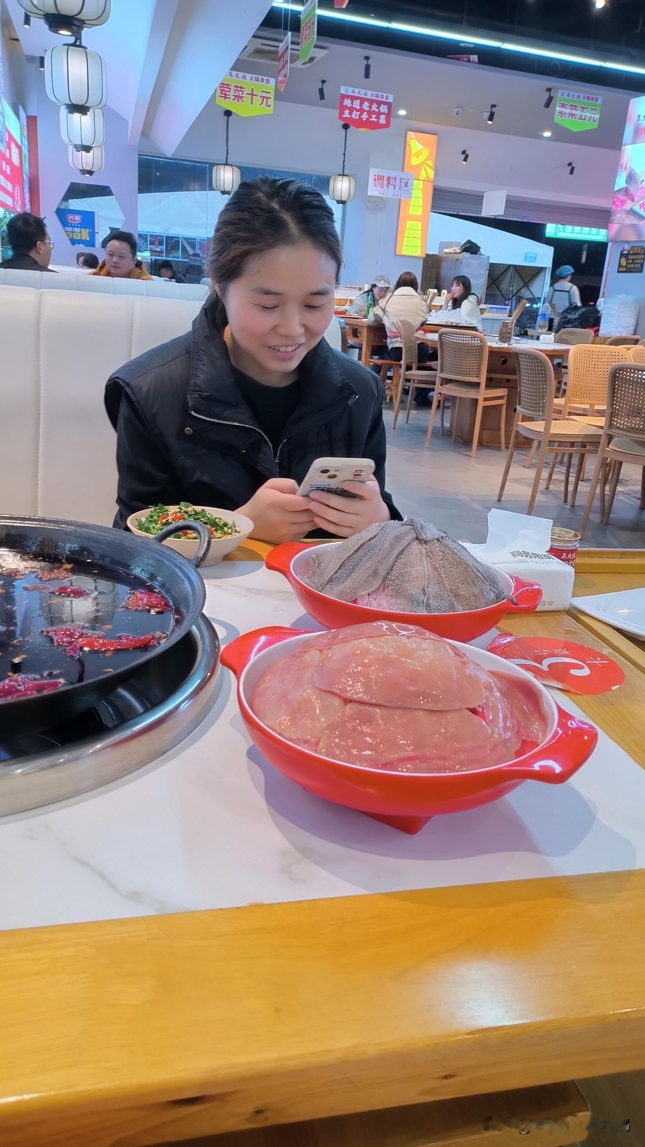 愿你温柔如初，深情永不被辜负！老婆女王节快乐～