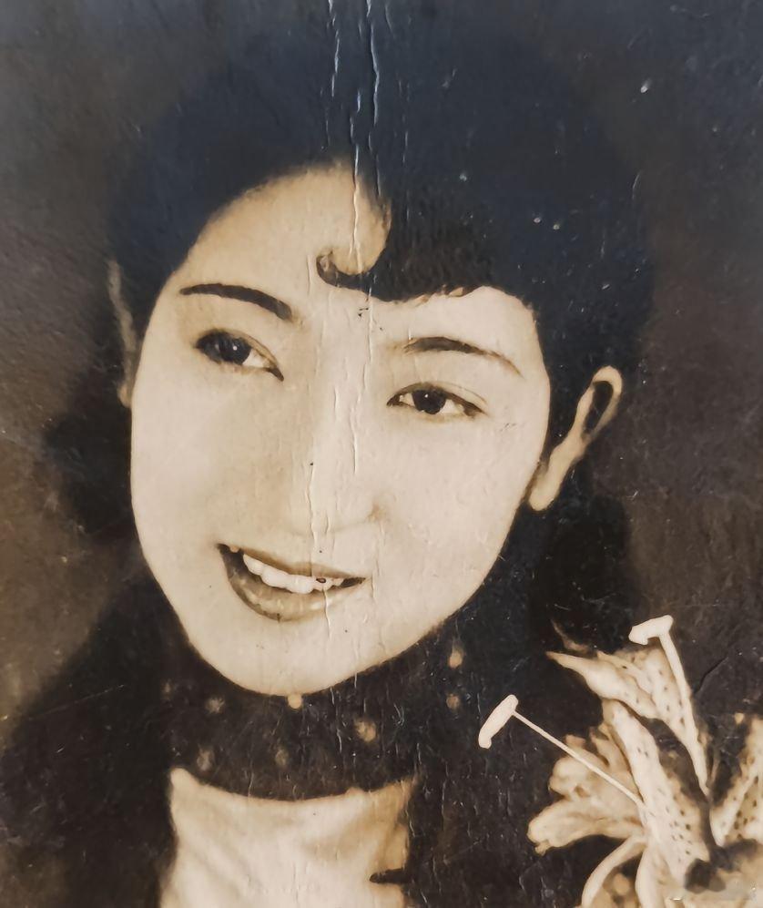 我的先辈我的神！李眉，军统广州站谍报员，抗日英烈。1940年10月，李眉在参加军
