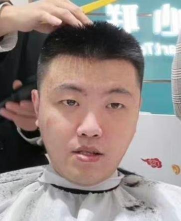 米哥的新发型，恕我直言这不是🥭吗？[笑而不语][笑而不语]#拖米##2024k