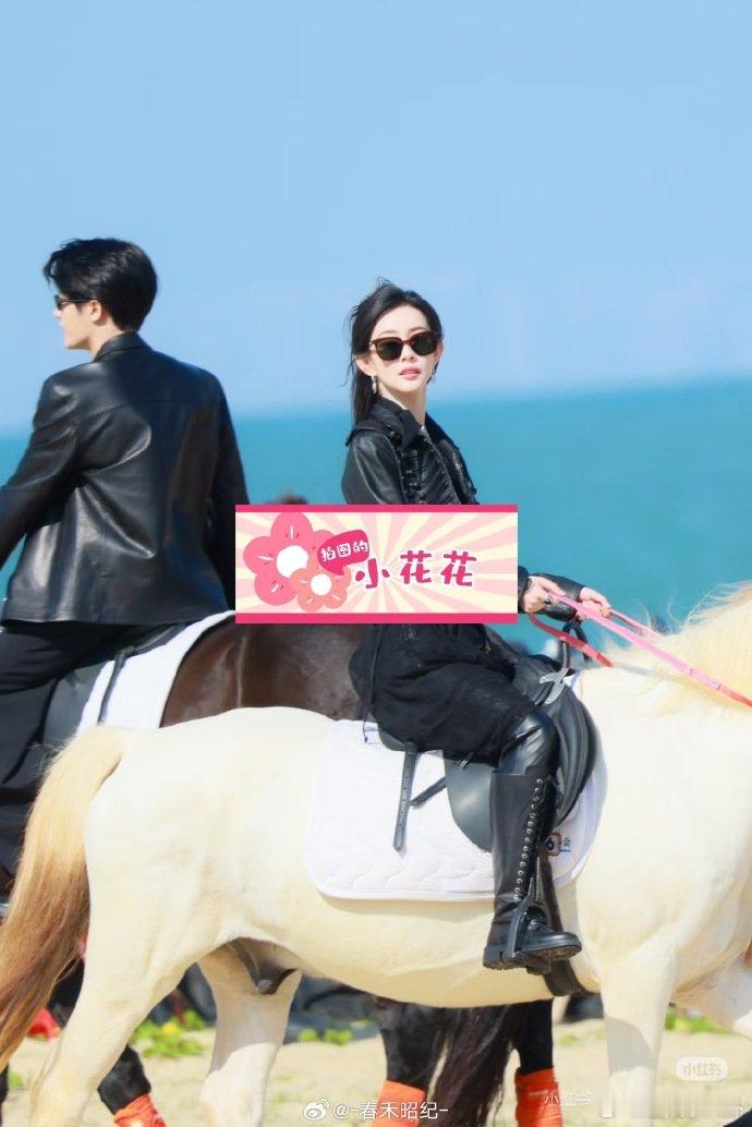 王鹤棣孟子义同框骑马你好星期六 王鹤棣孟子义同框骑马也太养眼了吧！《你好星期六》