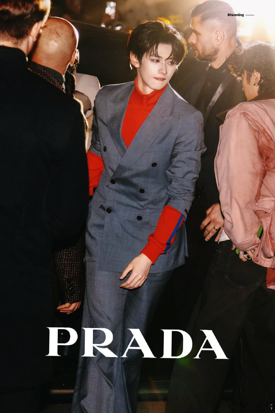 朱志鑫 不会撒娇但会耳朵红 朱志鑫简直纯情到骨子里啦！粉丝说他擅长撒娇，他急忙否