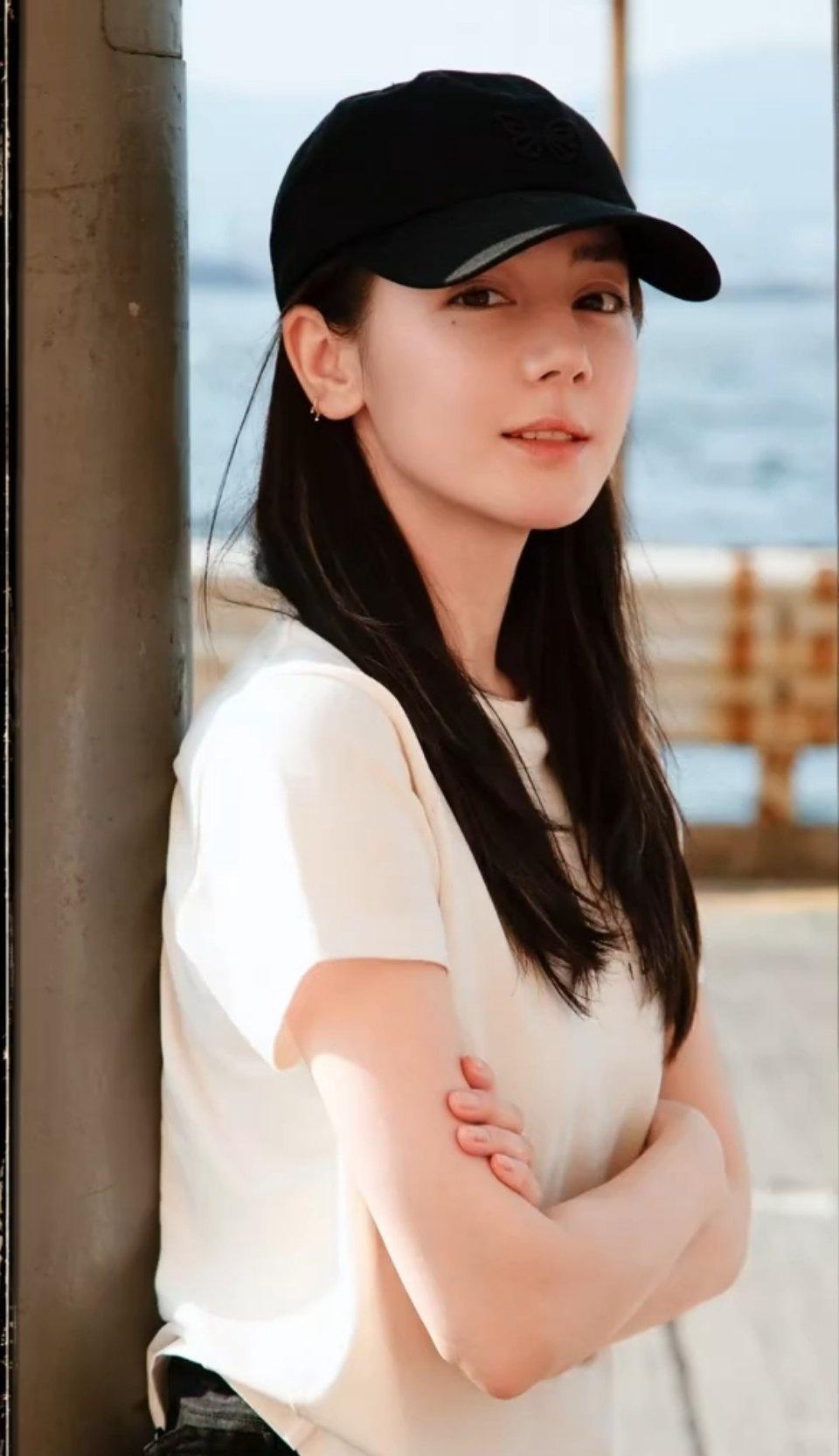 上网刷到女票啦

迪丽热巴梳大光明还能如此美萌 ​​​