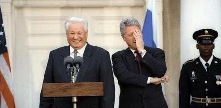 俄罗斯为什么不学中国，先隐忍装几年孙子，把经济发展起来呢？

很多人看中国这些年