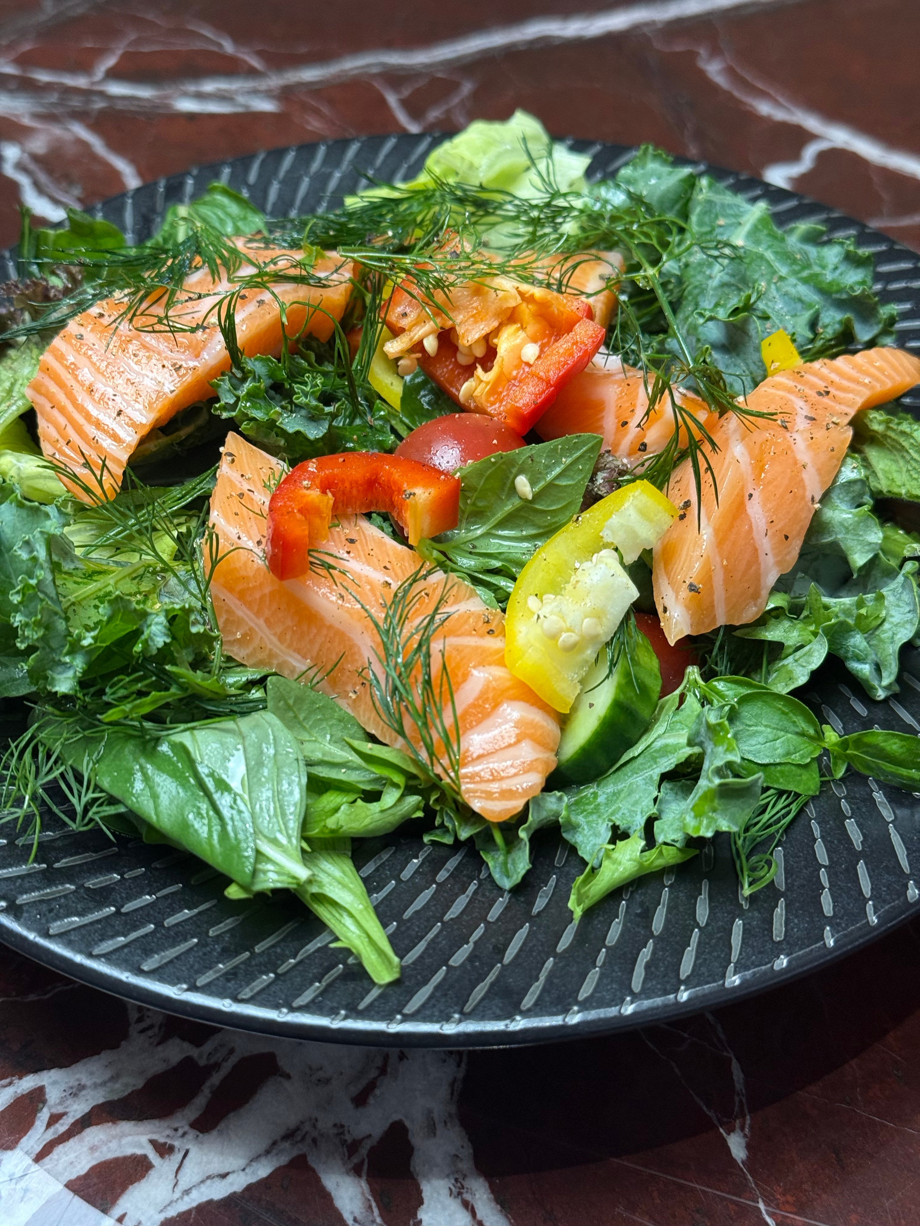 在土耳其吃地中海饮食，身体舒服得不得了。决定在家里也像在土耳其一样吃。感受一下。