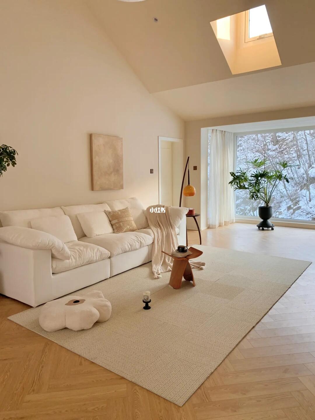 下过雪的山中养老房❄️有一点好看～