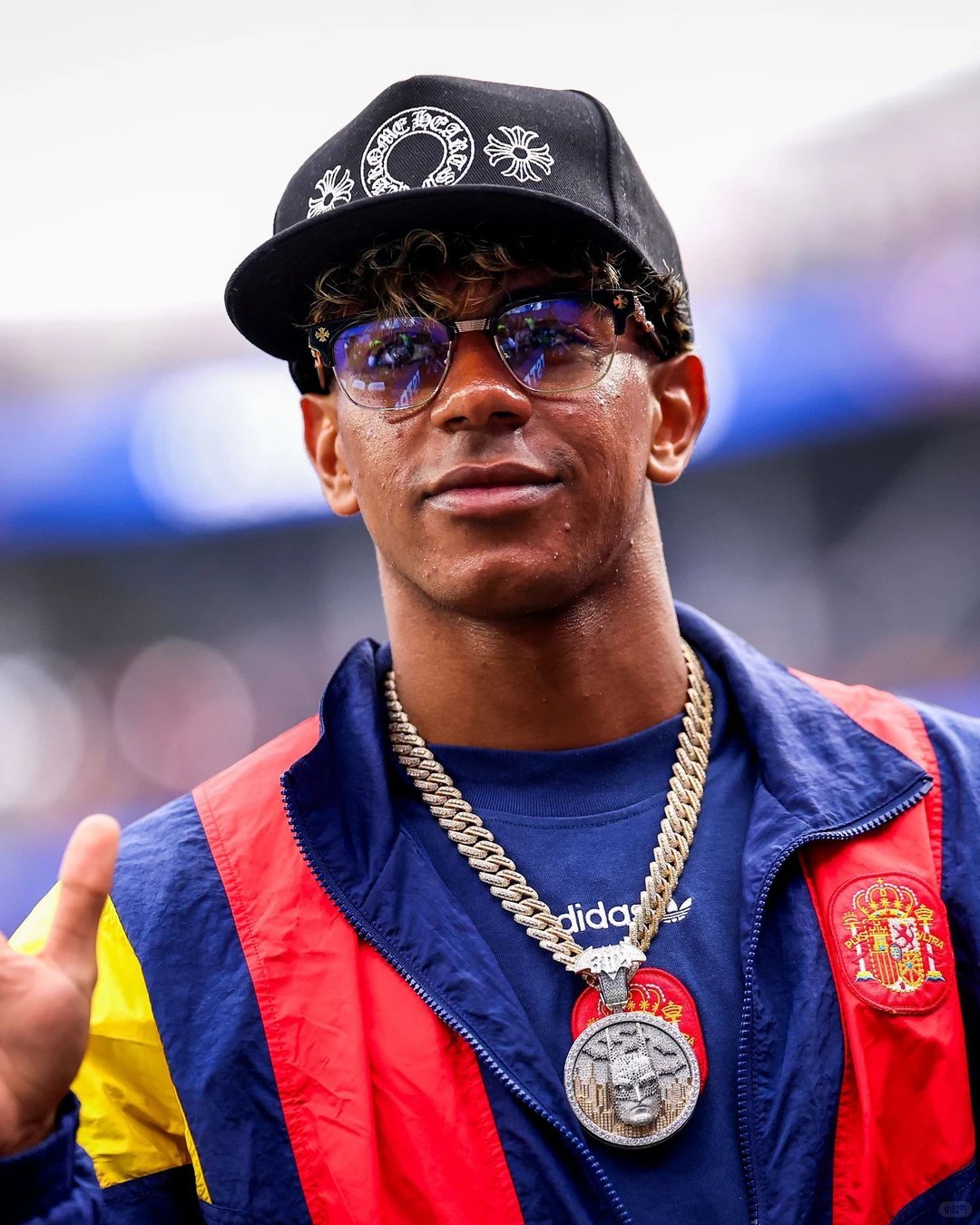 西班牙3比0奥地利拉明·亚马尔获得FIFA西班牙对奥地利的比赛最佳球员奖。西班牙