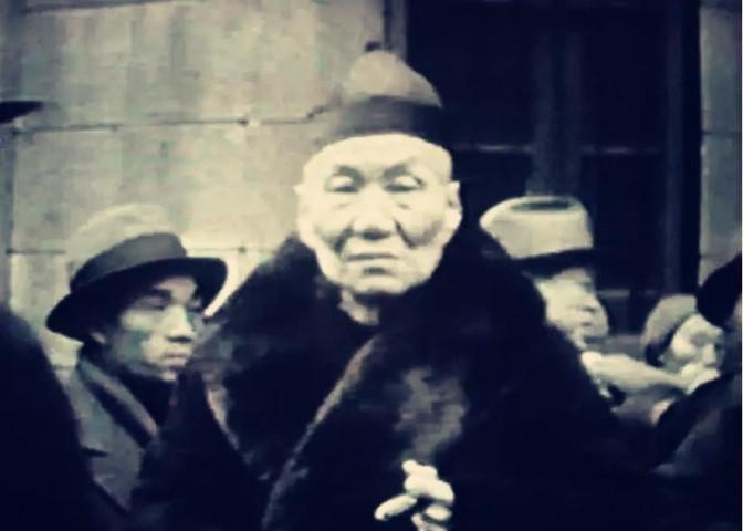 1939年深秋时节，“上海三大亨”之一的张啸林避暑归来，才发现上海滩的形势很不对