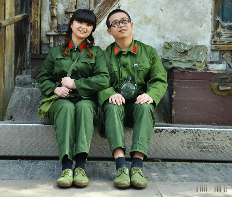 在我心中，解放军就是最可爱的人。有个骑行男子在无人区，干粮快吃完、水瓶见底，绝望