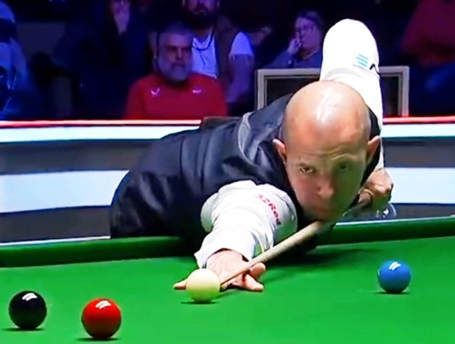 霍金斯六连鞭，6-0横扫斯莱瑟，挺进英锦赛八强！
 
 
北京时间12月5日早晨