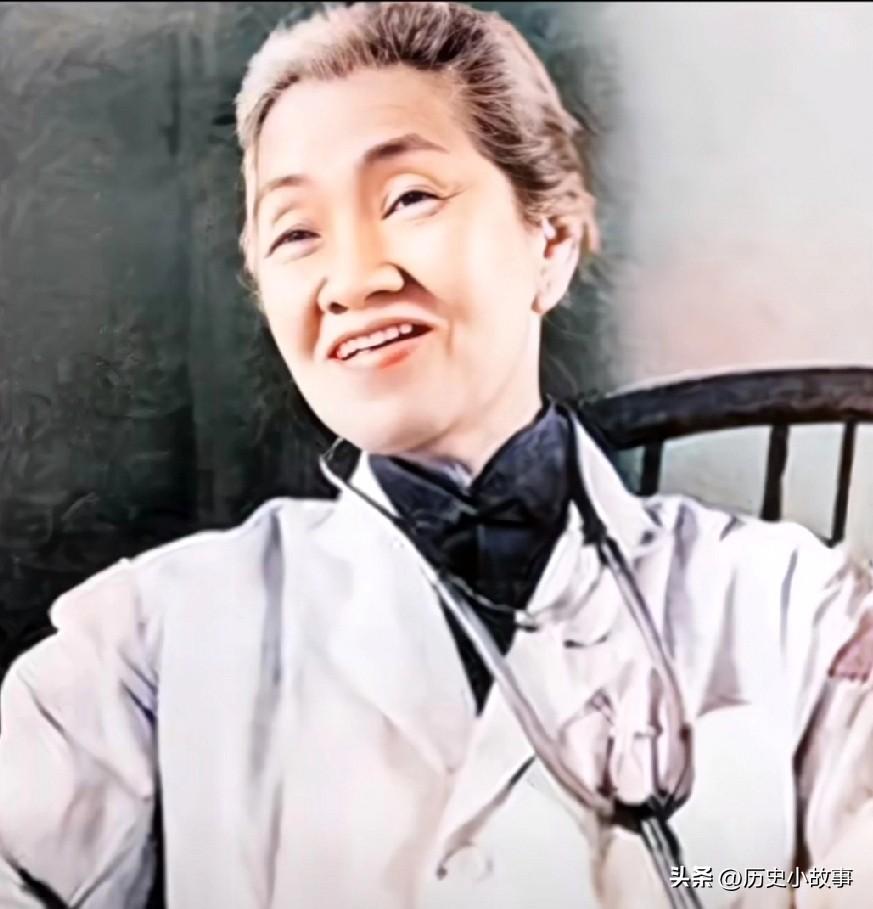 1964年，一名身患重症的孕妇正要进行手术，林巧稚拦下做手术的医生，说："让她出